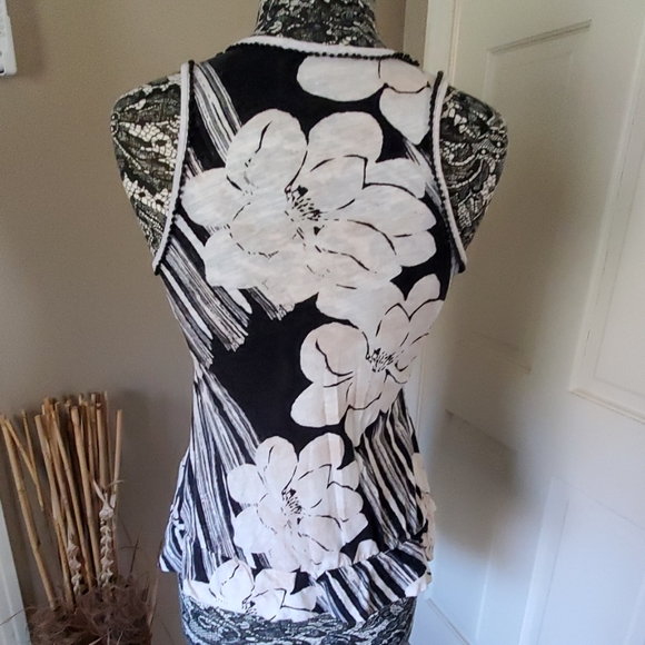 Floral tank, size S - Picture 3 of 5